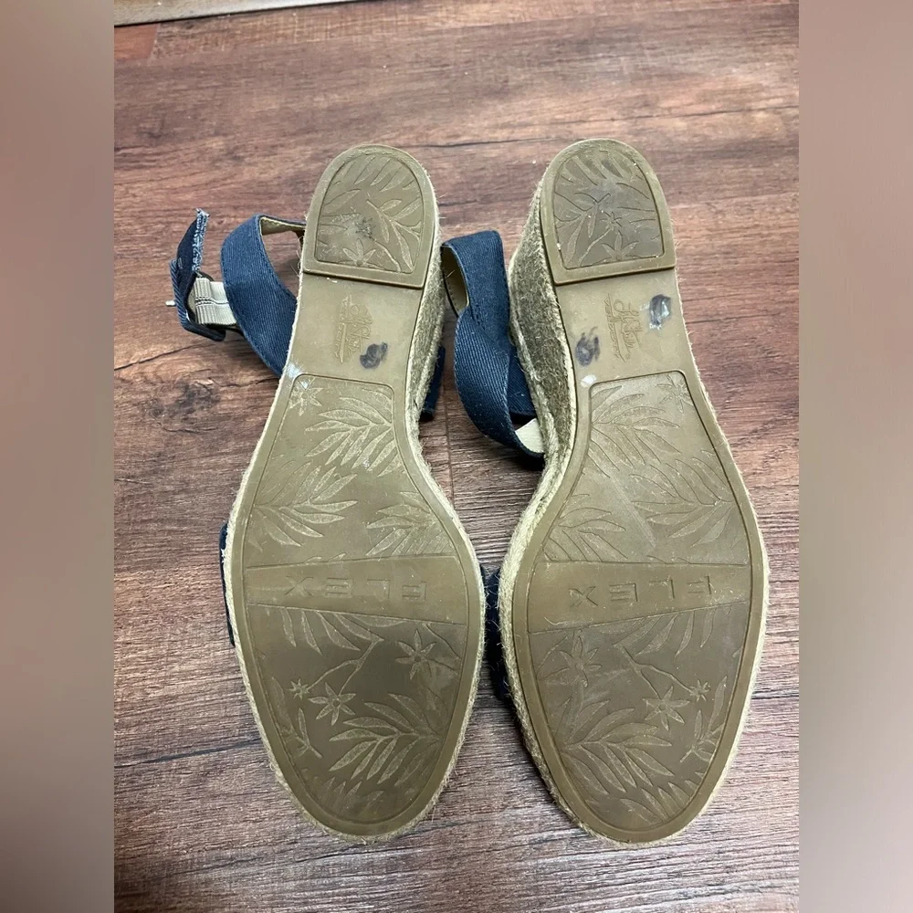Life Stride Velocity Memory Foam Size 10 Espadrille Wedge Sandals